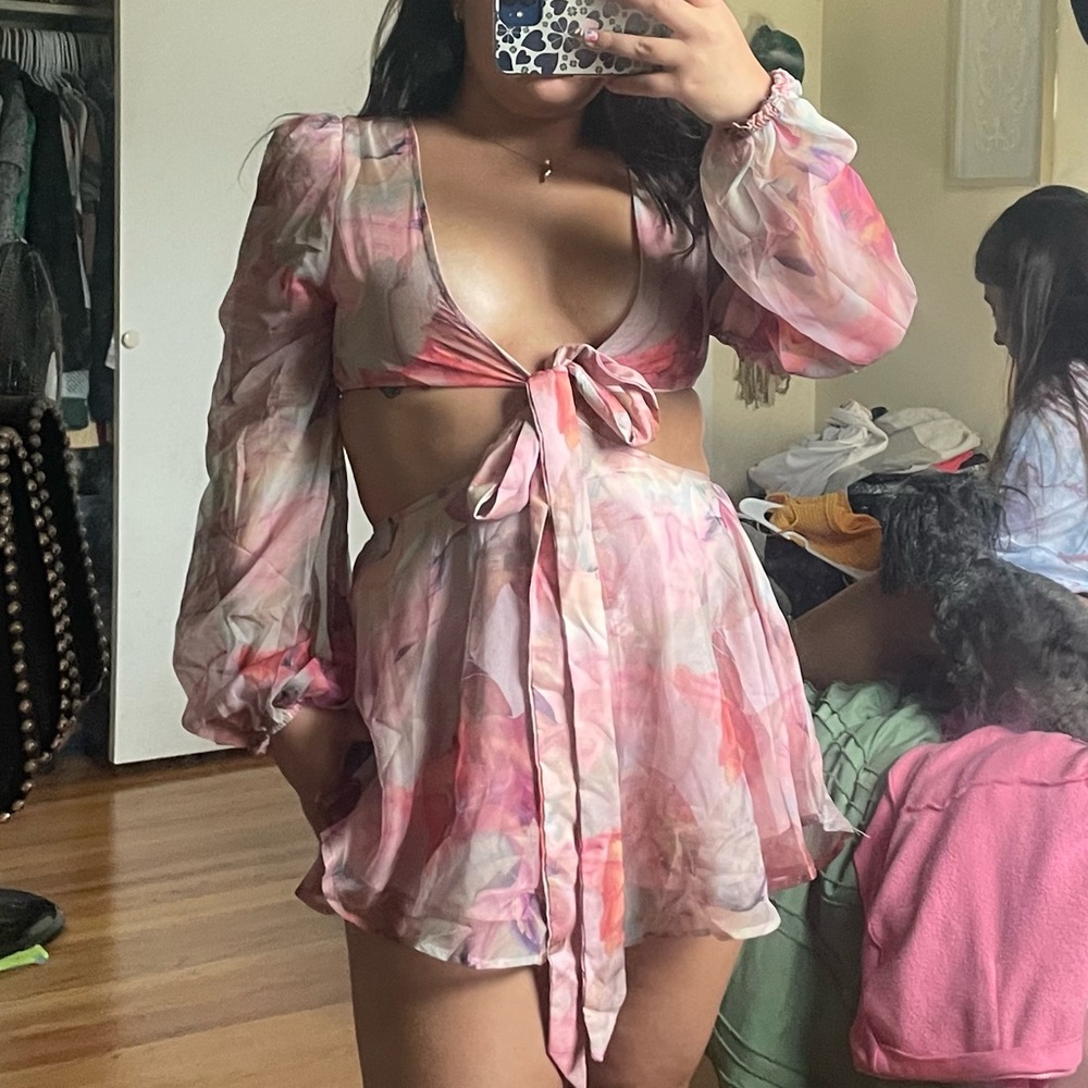 FLORAL ROMPER 🌷 - Picture 5 of 5
